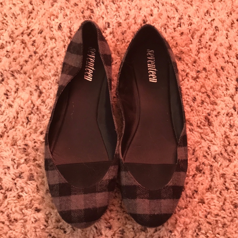 Black and grey plaid flats